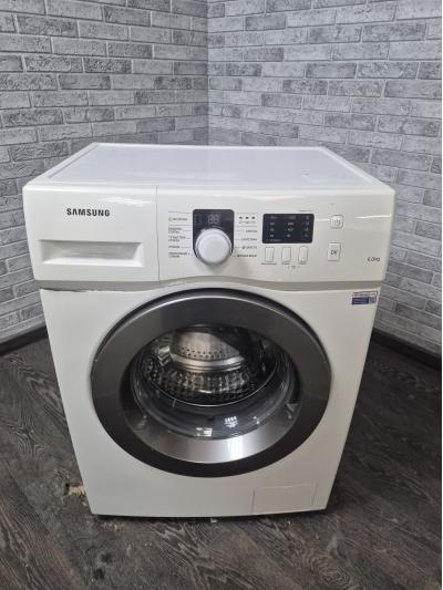 Стиральная машина SAMSUNG WF60F1R1F2WDLP